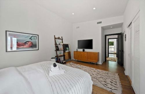 New Listing Midcity West Villa by Colby & Conrad - Foto 6