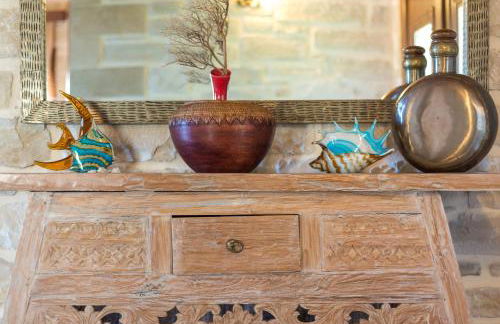 Hectoras Villa in Plaka BY APOKORONAS-VILLAS - Photo 24