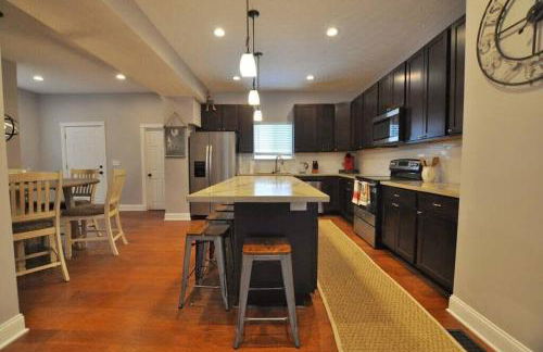 Housepitality - Franklinton Farmhouse- 4 Bedrooms - Foto 15