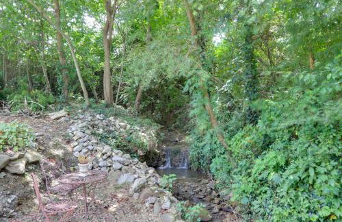 Riverfront Couples Retreat in Smoky Mountains! - Foto 22