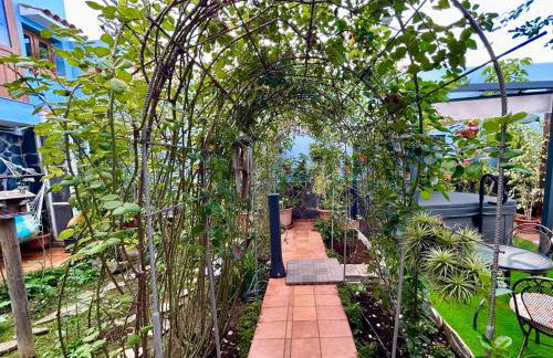 Casa con jardín y jacuzzi - Foto 16