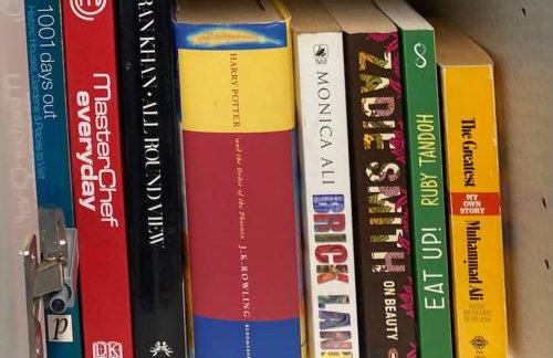 Modern Spacious 1 Bed Apartment with Free Parking in Trendy Inner London Suburb 15 mins walk to Victoria Line Underground then 20 mins to Oxford Street "West End of London" or 10 mins walk to Overground and 10 mins to London Liverpool St "City of London" - Foto 13