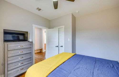 about 2 Mi to Dtwn San Antonio Comfy Home with Yard! - Foto 17