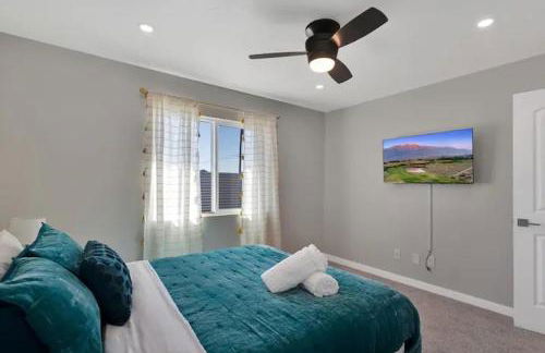 Havana House oasis with pool spa firepit game room and Mountain Views Be away from the city rules - Foto 27