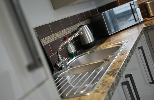 Charming 1-bed & Balcony Flat in Merthyr Tydfil - Foto 4