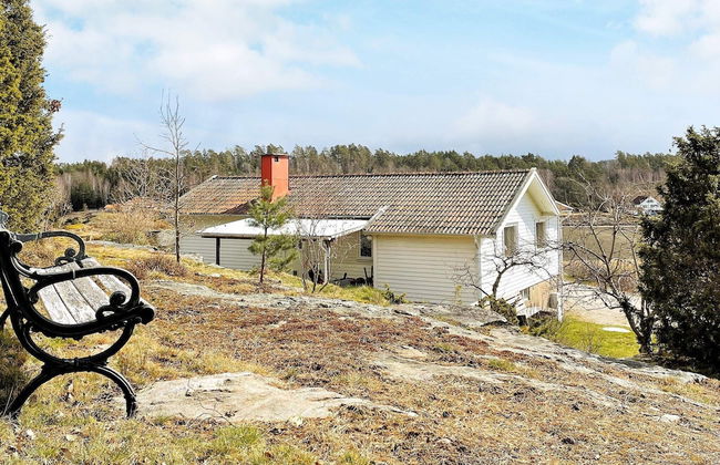 7 Person Holiday Home in Hjalteby - Photo 21