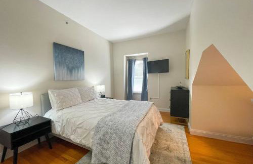 2Bed, 15Bath, Multi-Level Townhouse, Sleeps 6 - Photo 12