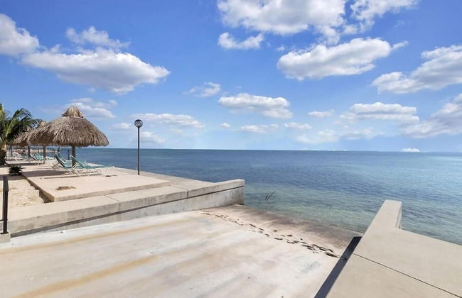 Updated Unit With Beautiful Florida Bay Sunsets 1 Bedroom Condo by RedAwning - Photo 38