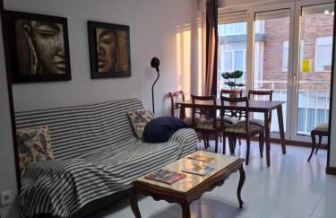 Alojamiento AJO con piscina y tenis - Ajo Palace - Foto 3