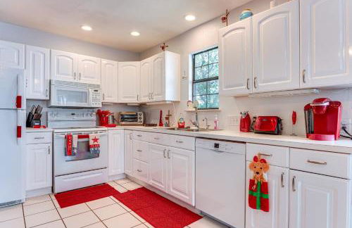 Waterfront Lake Buchanan Cottage with Kayaks! - Foto 10