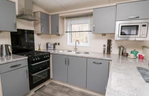 The Hideout - Photo 12