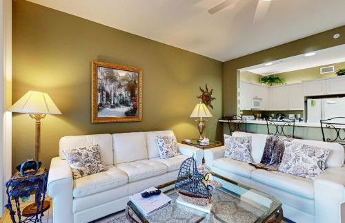 Paradise Palms - Photo 1