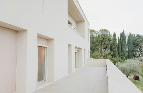 Modern House Among Spoltore Olive Trees - Foto 37