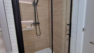 Aquí es - Foto 4, Shower