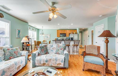 Marina and Beach Club Access Condo in Southport - Foto 5