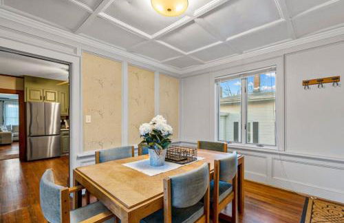 25 Massive 5 BR in Downtown Southington - Foto 17