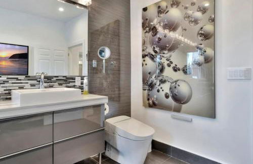 Lynoras Luxe Estate 3 bedroom 3 bath with Modern Design and Heated Pool - Foto 119