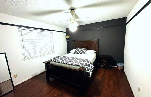 Super Cozy 4 Bedroom - Sleeps 10 Great for families and professionals - Foto 26