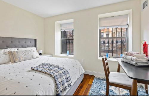 Enchanting Brownstone with a magical garden - Foto 13