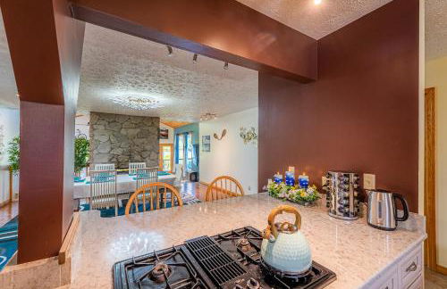 Panorama Point - Sauna, hot tub, theater room - Photo 32