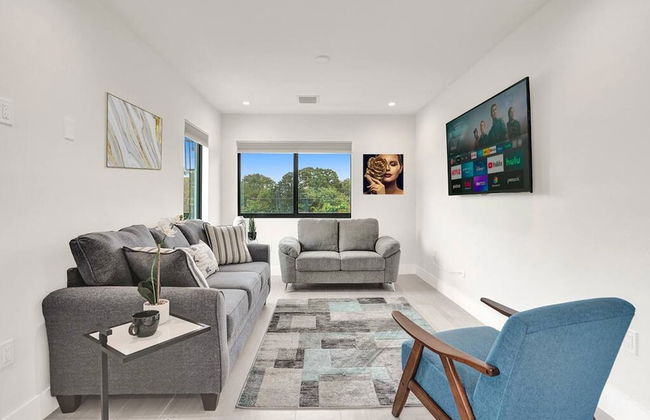 4BR w htd Pool Walk to Las Olas 5mins to Beach - Foto 38