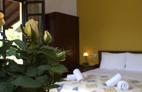 Palirria Hotel & Studios - Photo 77