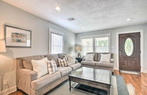 about 1 Mi to Pier and Beaches! Family Home in Galveston - Foto 4