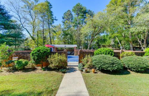 1 Mi to Dtwn Home with Fire Pit and Deck in Hudson! - Foto 31