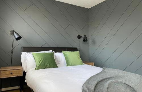 2 Bed House in Hampton - Free parking - Foto 5