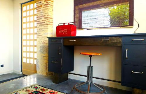 "La Case" - Magnifique ferme rénovée au cœur de la nature - Piscine privée sans vis-à-vis - Vue dégagée - Jardin - Stationnements gratuits devant la propriété - Belles prestations - Foto 77