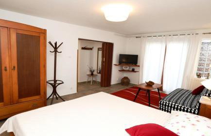 Apartment Vesna with terrace - Photo 13