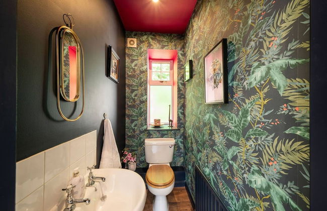 Red Squirrel Cottage Pet Friendly Family Adventure Retreat in Aberdeenshire - Photo 14