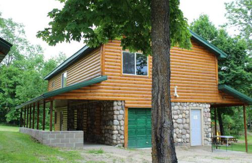 Cabin10 - Poolside Cabin with a lake view and great fishing - Foto 1