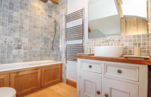 Swallows Nest - Photo 23