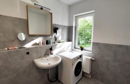 BohnApartments Bechstein - sehr ruhig - 3 Schlafzimmer - Balkon - Stellplätze- WLAN - Vollausstattung - Foto 13