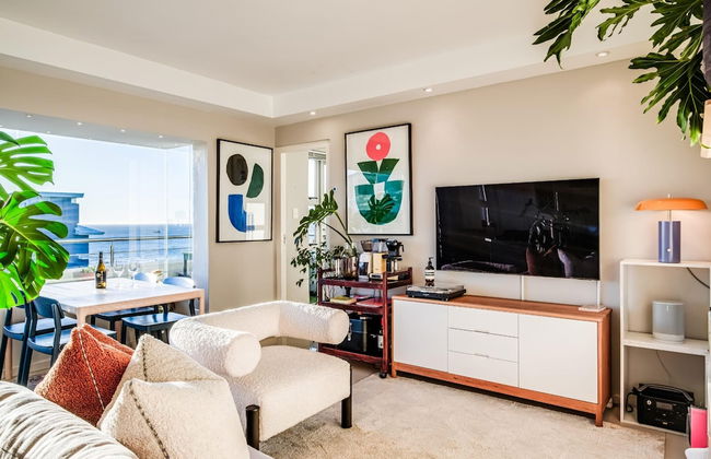 Extraordinary Stay in Mouille Point The Apartment - Photo 19