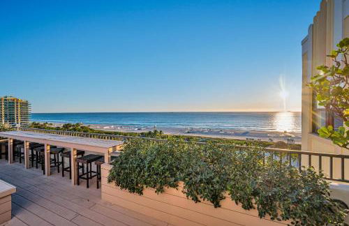 Crown Jewel of Ocean Drive- 2 story Penthouse, 4 Bedrooms & Private rooftop spa - Foto 68