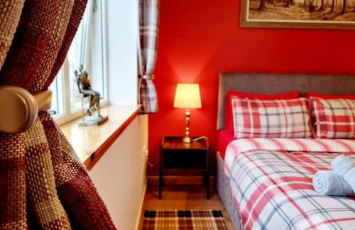 Hill View 2 bedroom free parking - Photo 41