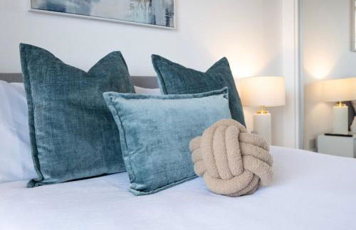 1BR River View - Parking - Sleeps 4 - Foto 32