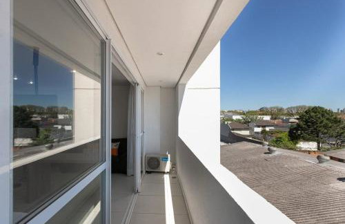 Studio com Sacada Ampla e AC - Foto 13