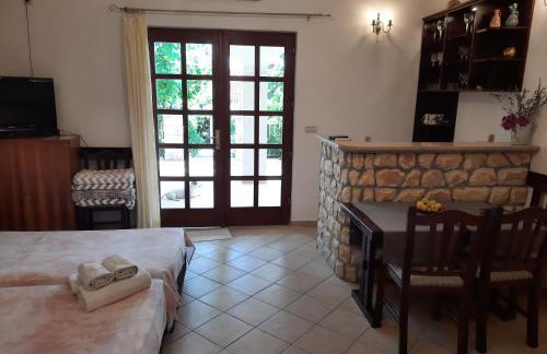 Apartments Zlosilo - Photo 35