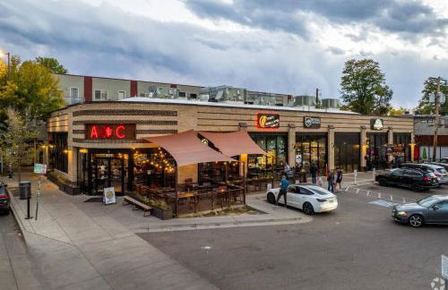 Quiet and Comfy Oasis - Firepit and Yard in Denver - Foto 18