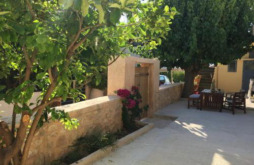 Traditional Village House - Photo 17