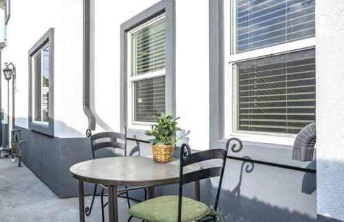 Incredible Value for 12 guests, New 3BR Home by Disneyland, Knott's, Beach - Foto 20