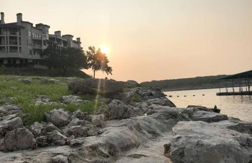 Island Escape|Sunsets| HotTub| Lake|Free Parking - Foto 9