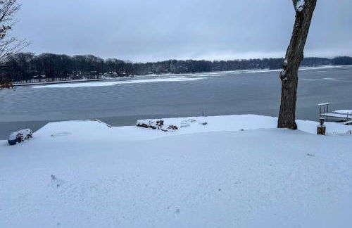 half Mi to Song Mtn Resort! All-Season Basecamp - Photo 32