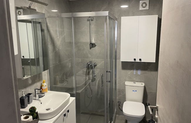 Lovely Modern Apartment in Skopje, North Macedonia - Photo 9