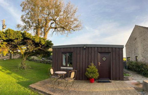 Thors Cave Cabin, Peak District - Photo 31