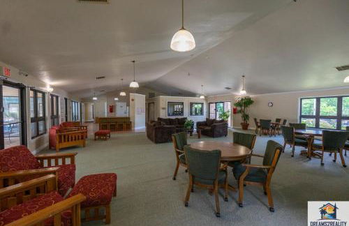 2BR Penthouse Condo - 2 Pools - Close to the Strip - Stairs Required - FREE TICKETS INCLUDED - FHC-24 - Foto 32