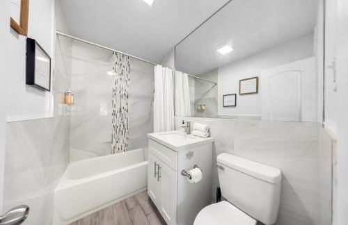 Spacious Fort Lauderdale Bungalow 10mins Airport & Beach Near Miami - Foto 10